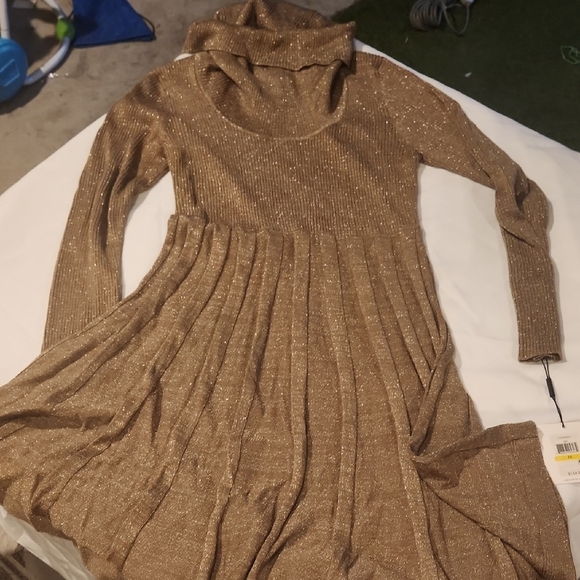 Calvin Klein White Garment - Picture 1 of 5